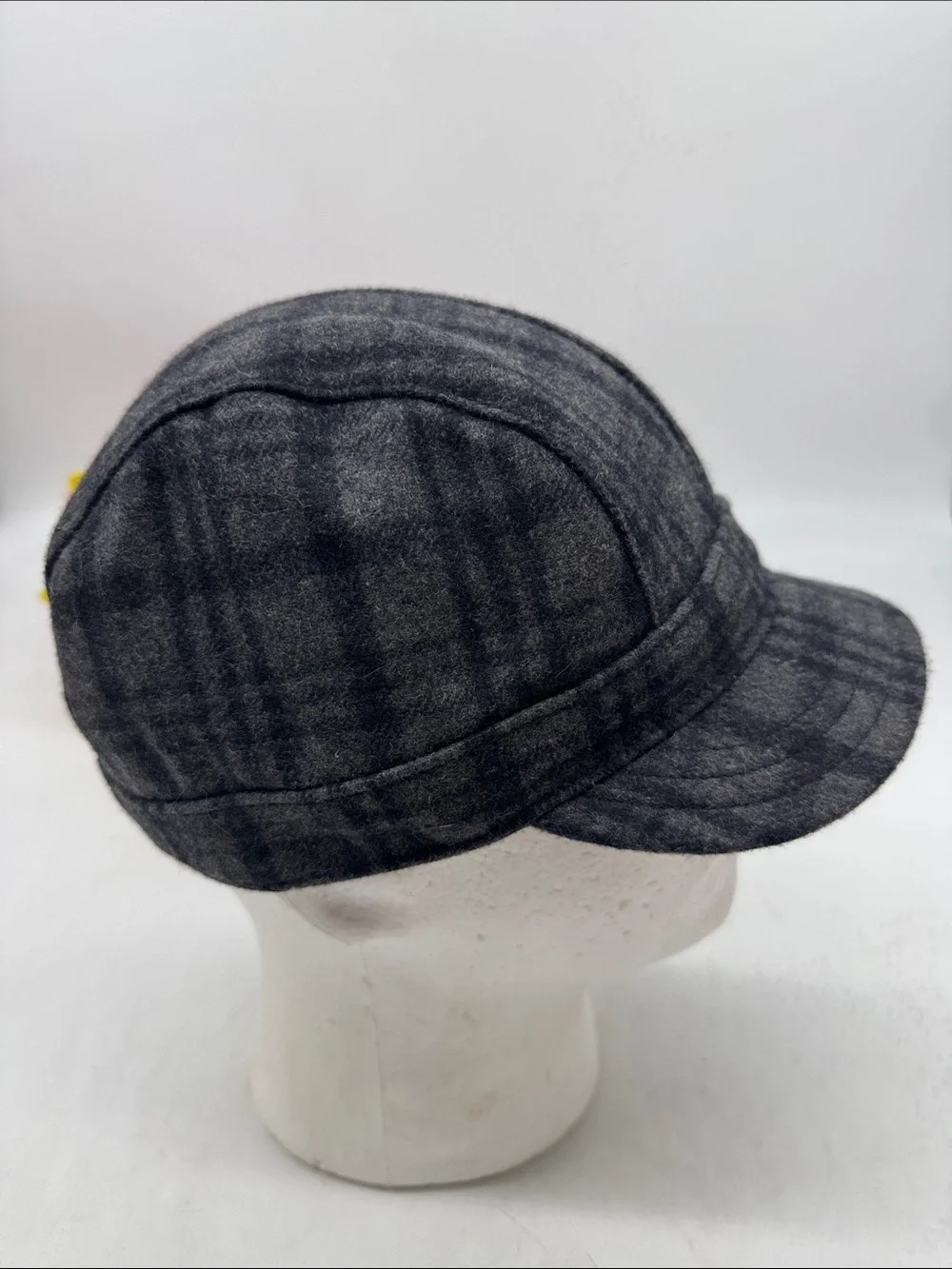 Gap Wool Blend Gray Plaid Bucket Cap Small